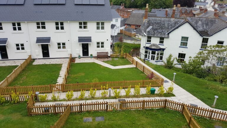 Prolectric Solar Bollard housebuilder