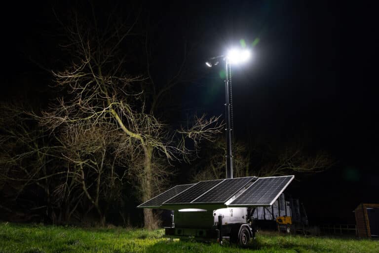 Pro Light Solar Lighting Tower in Field or at festival